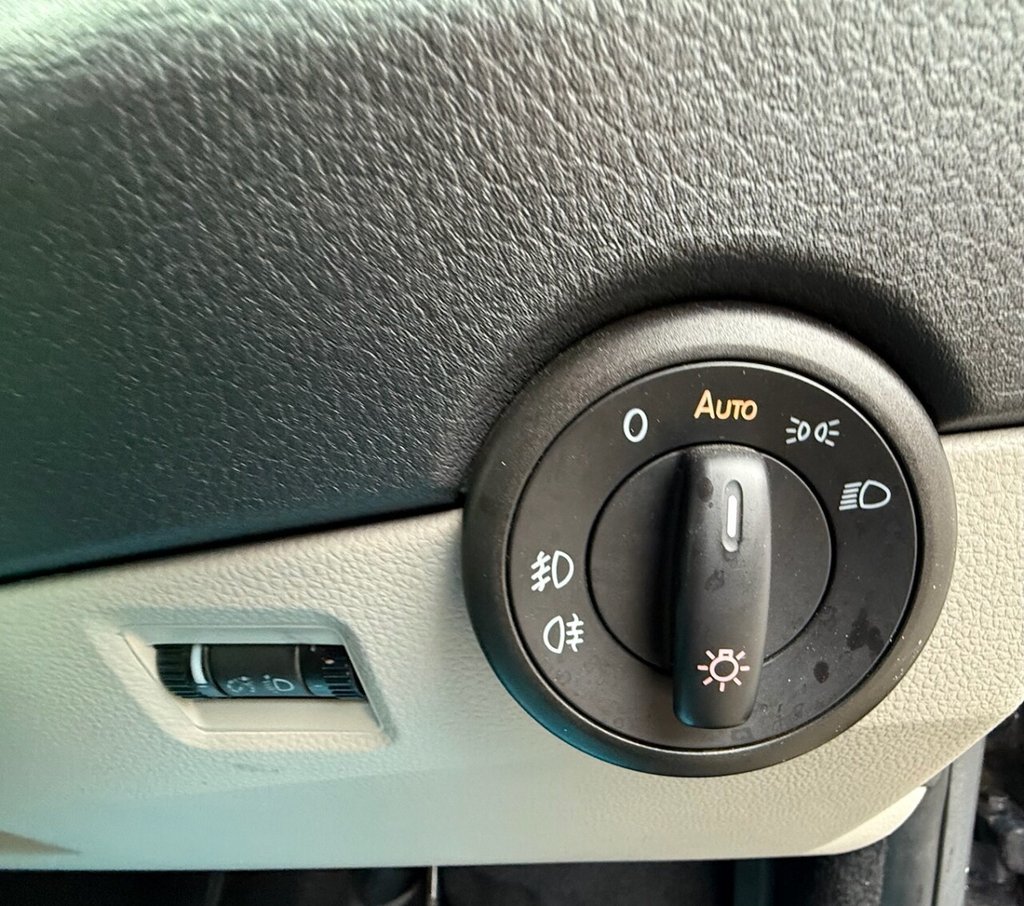 Used Volkswagen Transporter 2018 for sale - 78068655: Photo 20