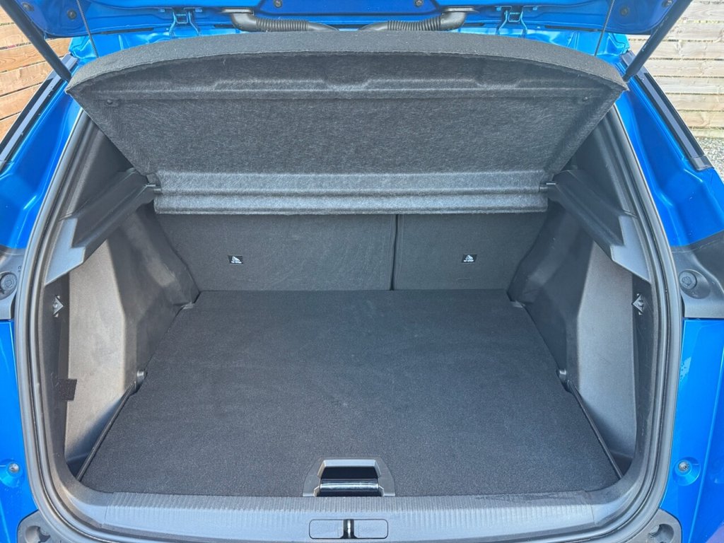 Used Peugeot 2008 2020 for sale - 76923808: Photo 13