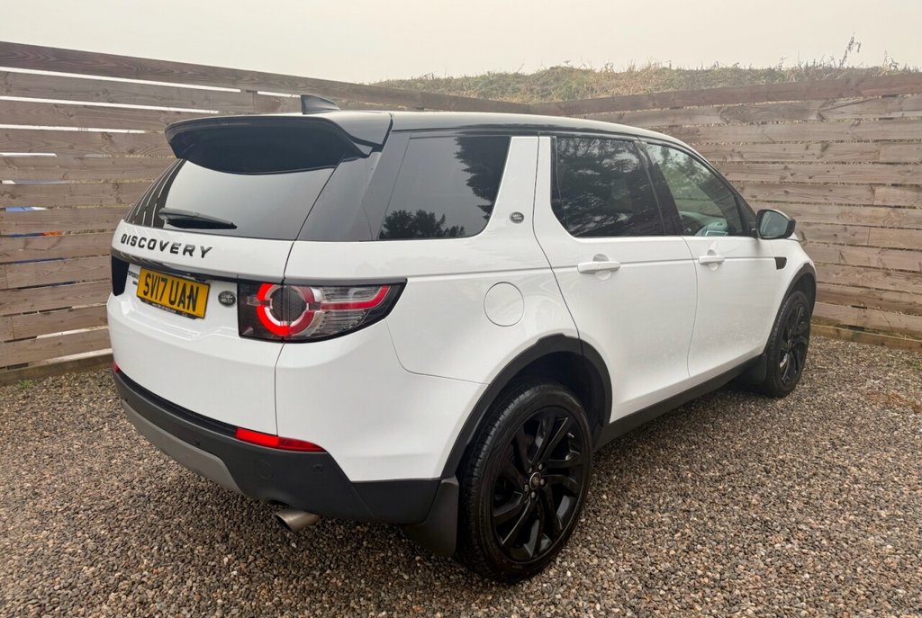 Used Land Rover Discovery Sport 2017 for sale - 76496645: Photo 3