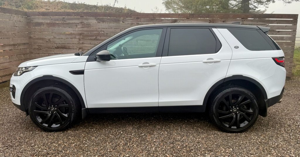 Used Land Rover Discovery Sport 2017 for sale - 76496645: Photo 6