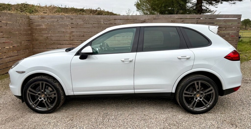 Used Porsche Cayenne 2014 for sale - 76266587: Photo 6