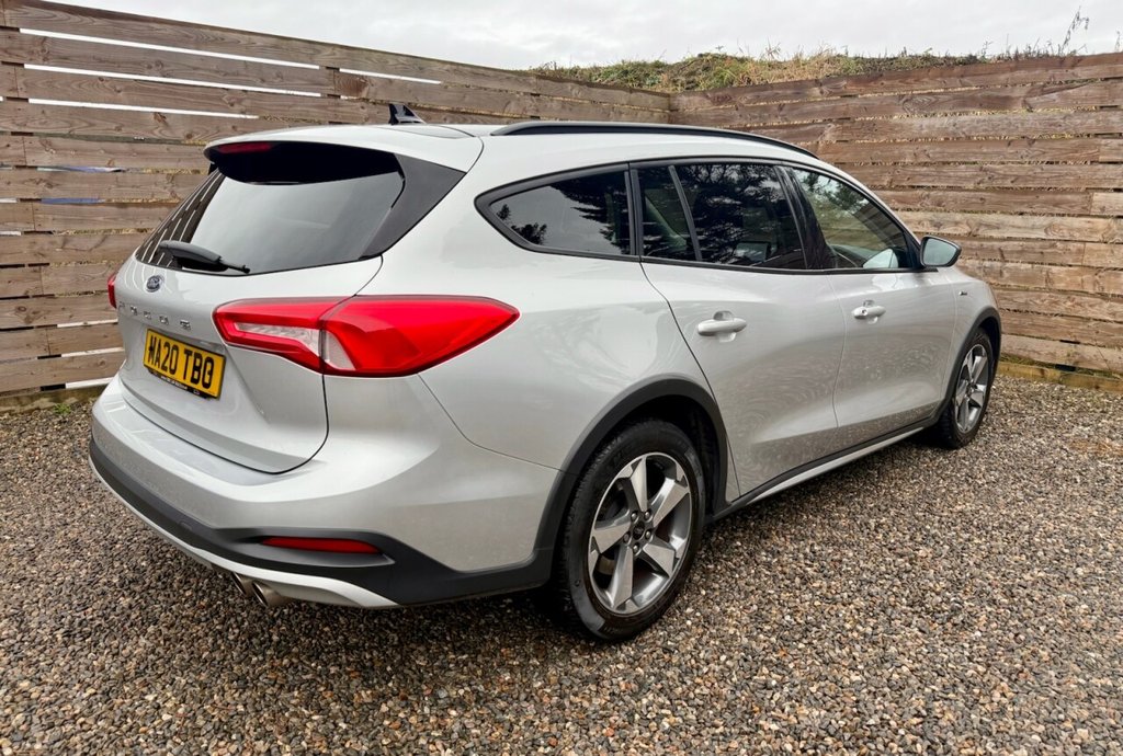 Used Ford Focus 2020 for sale - 76481622: Photo 3