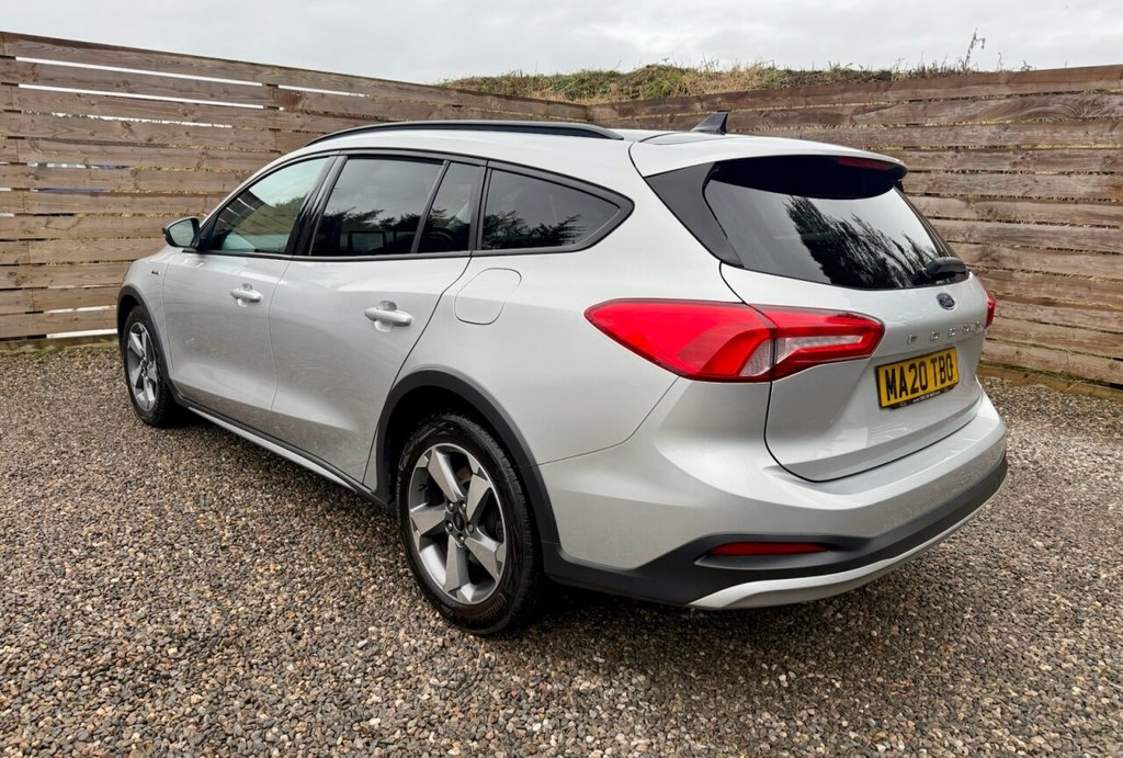 Used Ford Focus 2020 for sale - 76481622: Photo 5