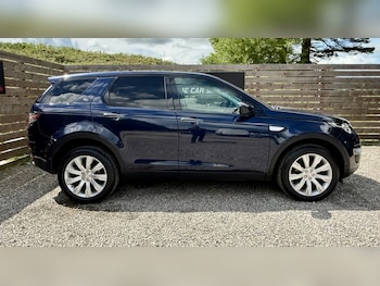 Used Land Rover Discovery Sport 2015 for sale - 78806049: Photo