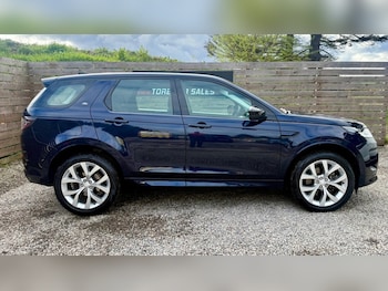 Used Land Rover Discovery Sport 2022 for sale - 78768782: Photo