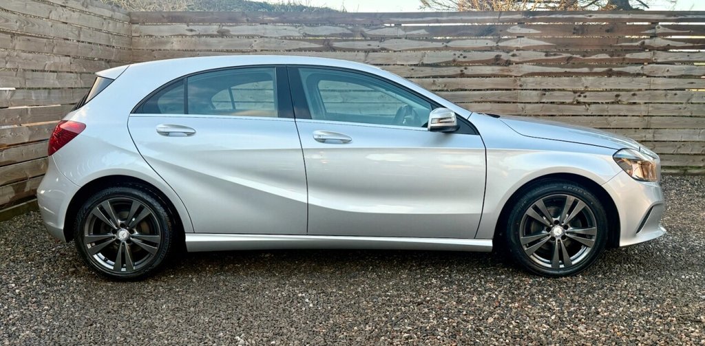 Used Mercedes-Benz A-Class 2018 for sale - 76698925: Photo 2