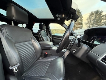 Used Land Rover Discovery 2021 for sale - 77307379: Photo