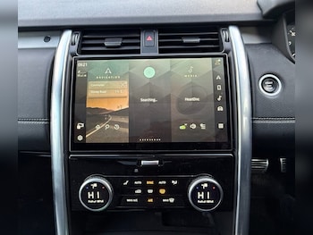 Used Land Rover Discovery 2021 for sale - 77307379: Photo