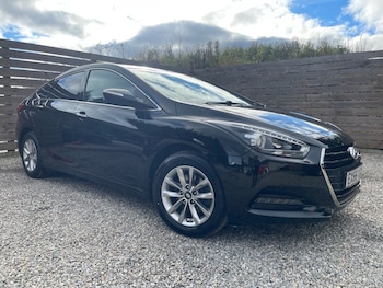2016 (66) - 1.7 CRDi Blue Drive SE Nav Saloon 4dr Diesel Manual Euro 6 (s/s) (141 ps)