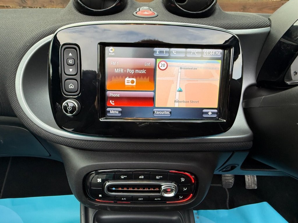 Used smart fortwo 2018 for sale - 76820852: Photo 15