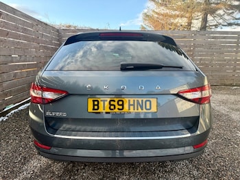 Used Skoda Superb 2019 for sale - 76617885: Photo