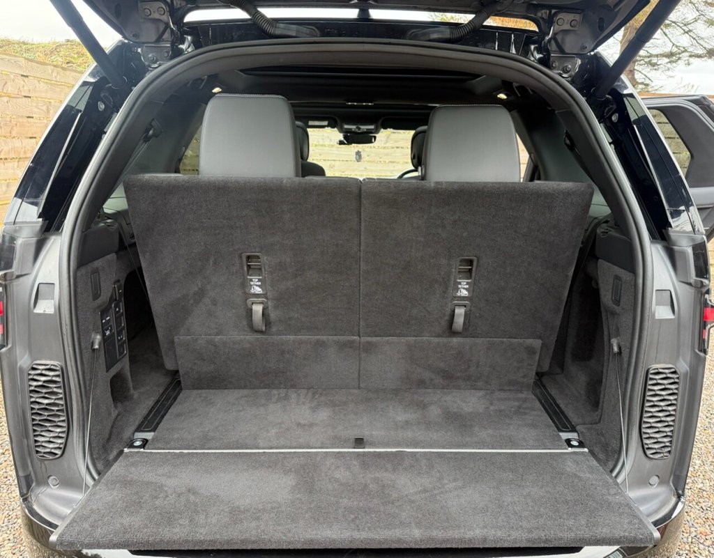 Used Land Rover Discovery 2021 for sale - 77470294: Photo 15