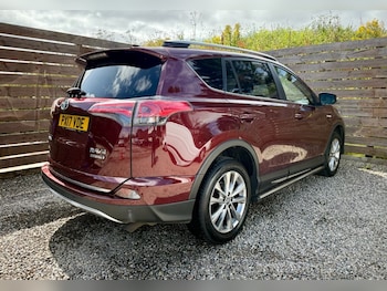 Used Toyota RAV4 2017 for sale - 75444707: Photo