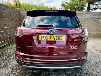 Used Toyota RAV4 2017 for sale - 75444707: Photo