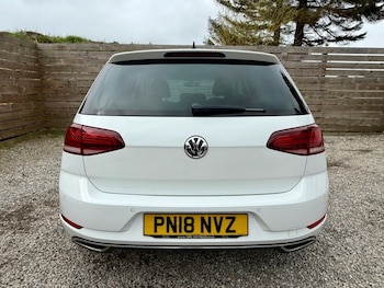 Used Volkswagen Golf 2018 for sale - 78288107: Photo