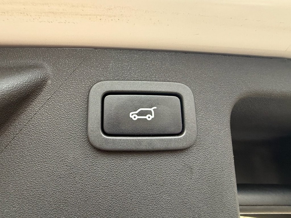 Used Land Rover Discovery Sport 2017 for sale - 76539634: Photo 22