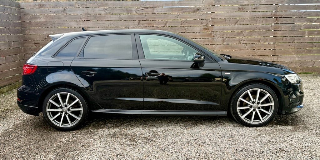 Used Audi A3 2018 for sale - 76470583: Photo 2