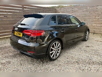 Used Audi A3 2018 for sale - 76470583: Photo