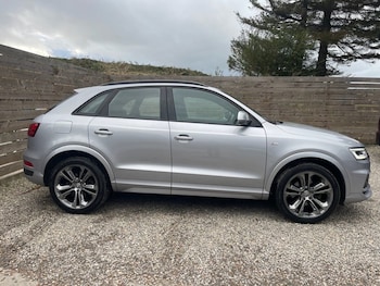 Used Audi Q3 2017 for sale - 76210614: Photo 2