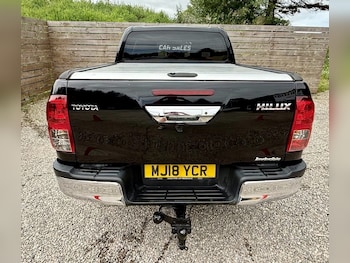 Used Toyota Hilux 2018 for sale - 79103738: Photo