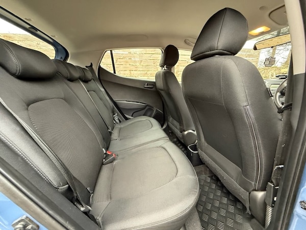 Used Hyundai i10 2017 for sale - 76304283: Photo 11