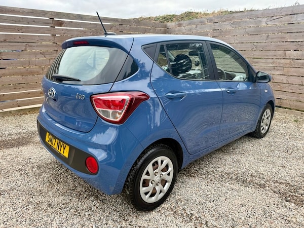 Used Hyundai i10 2017 for sale - 76304283: Photo 3