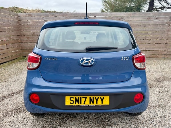 Used Hyundai i10 2017 for sale - 76304283: Photo 4