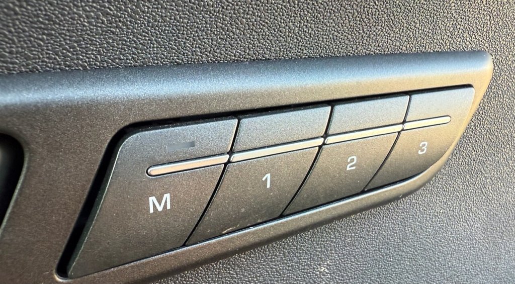 Used Land Rover Range Rover Evoque 2015 for sale - 77952971: Photo 18