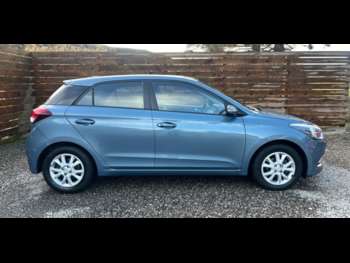 Used Hyundai i20 2017 for sale - 74144392: Photo