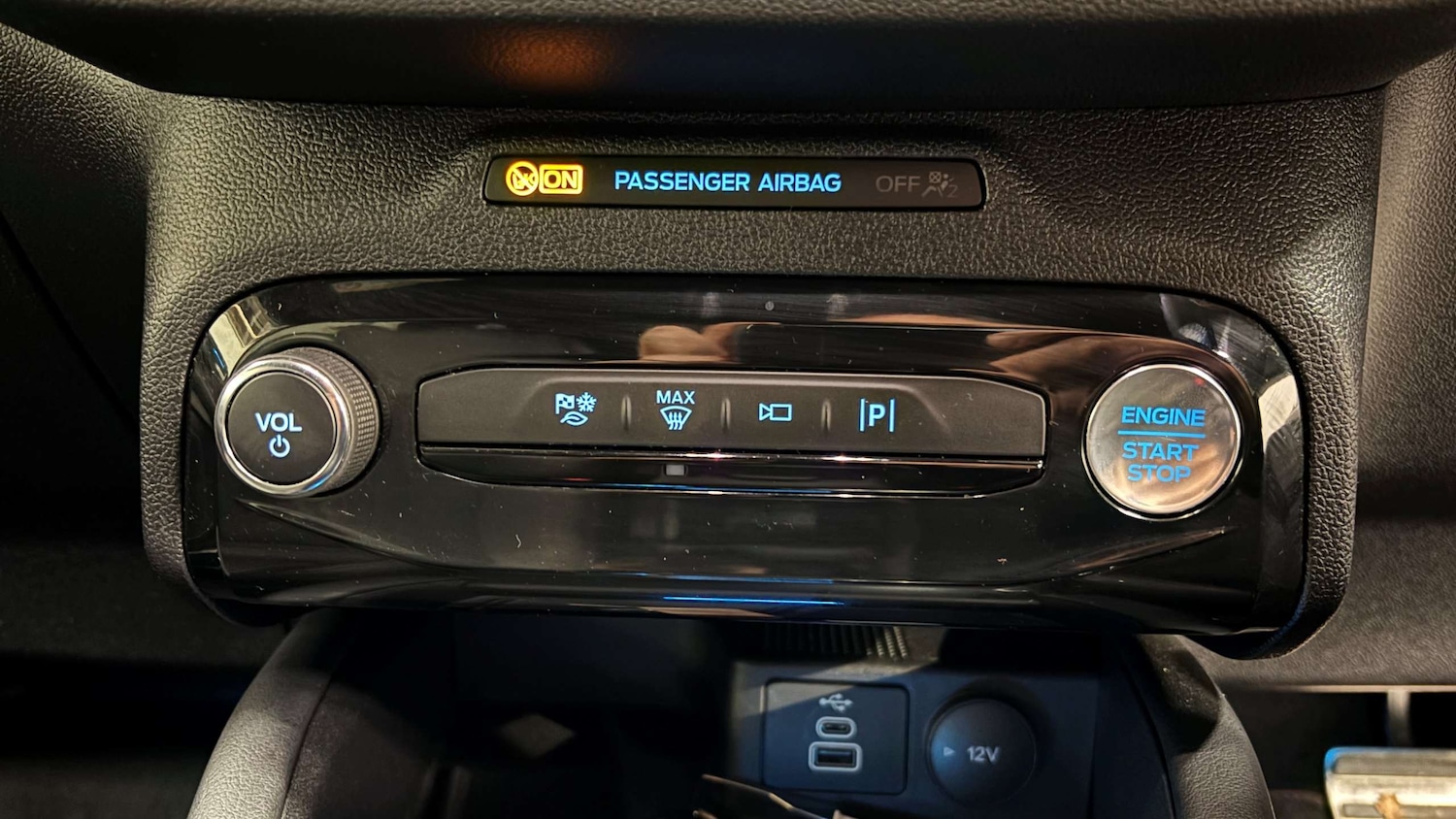 Used Ford Kuga 2025 for sale - 77134806: Photo 28