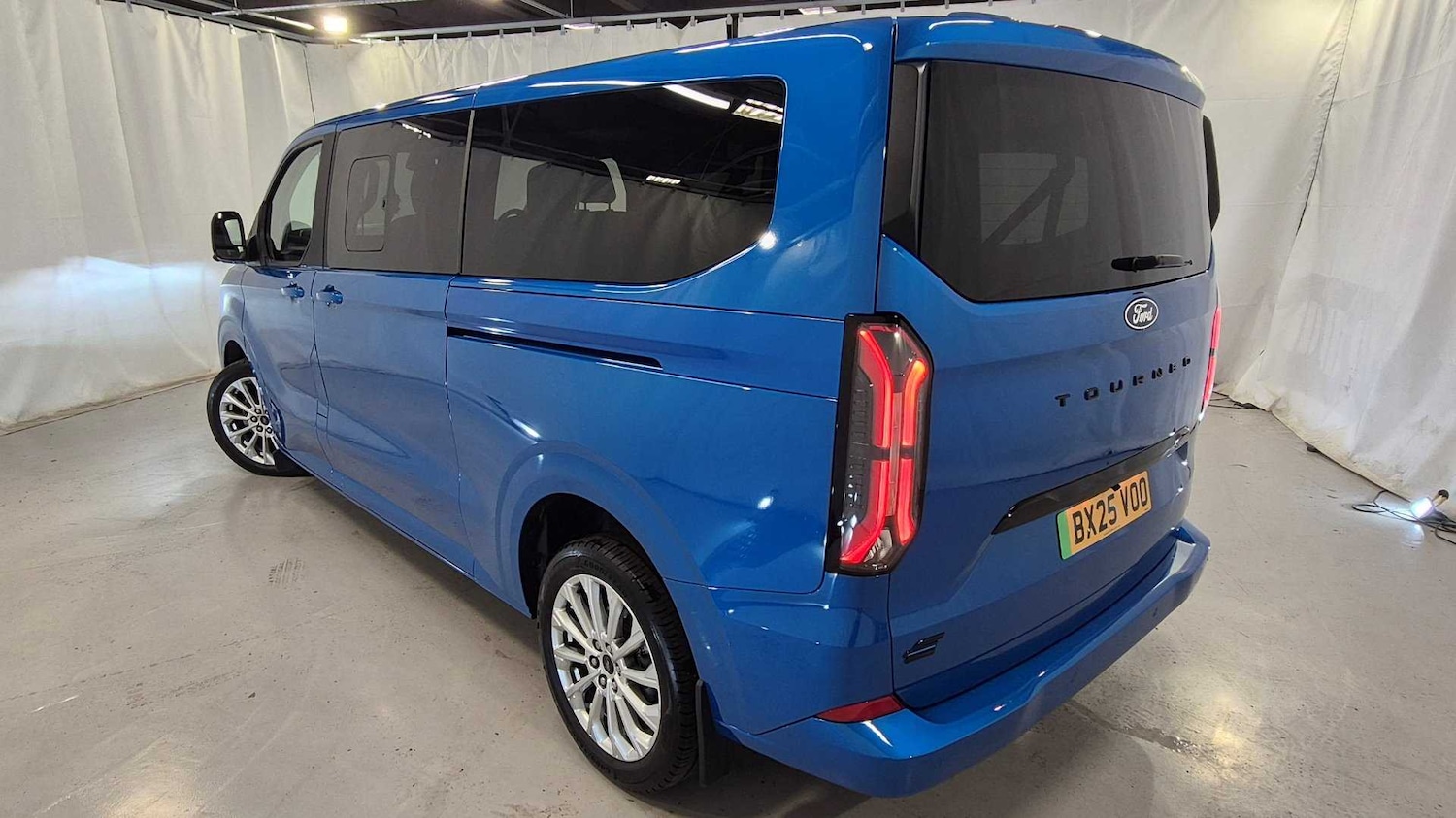 Used Ford Tourneo Custom 2025 for sale - 75742283: Photo 2