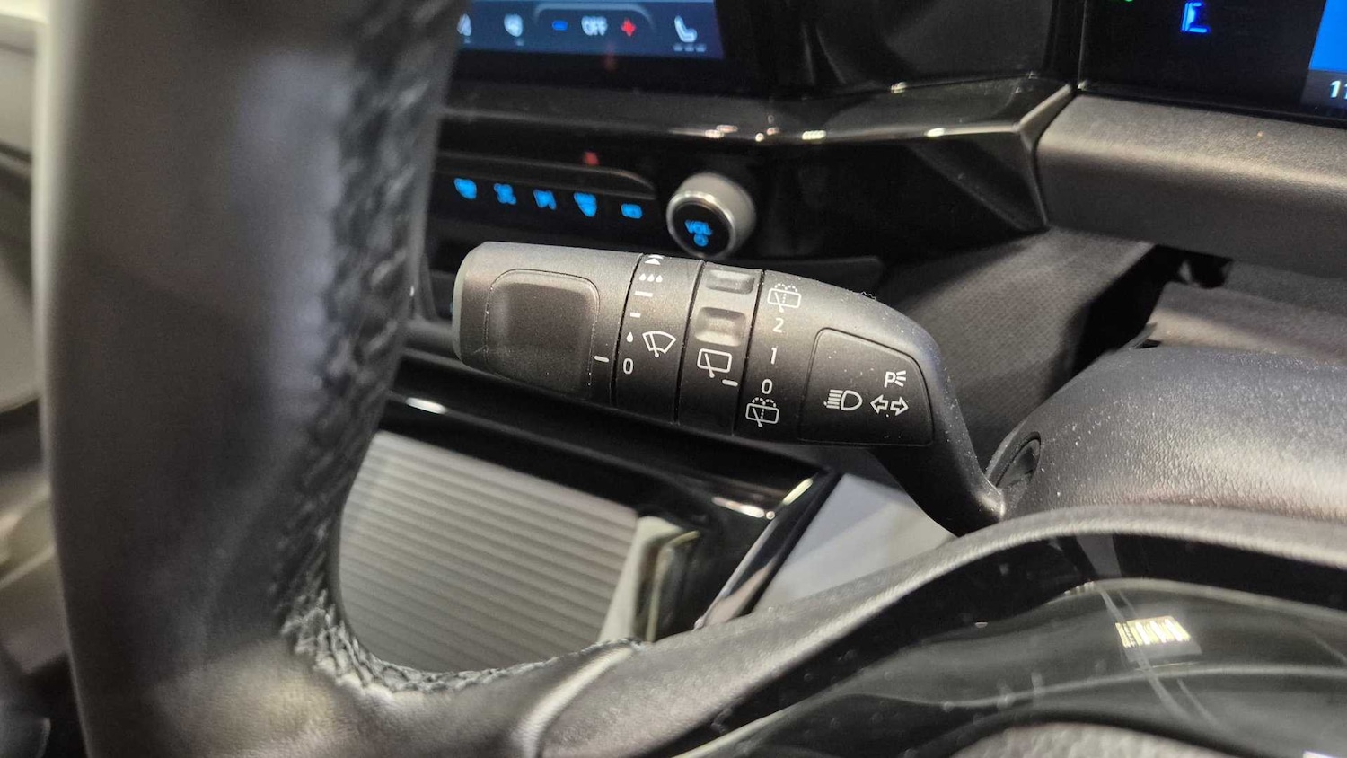 Used Ford Tourneo Custom 2025 for sale - 75742283: Photo 26