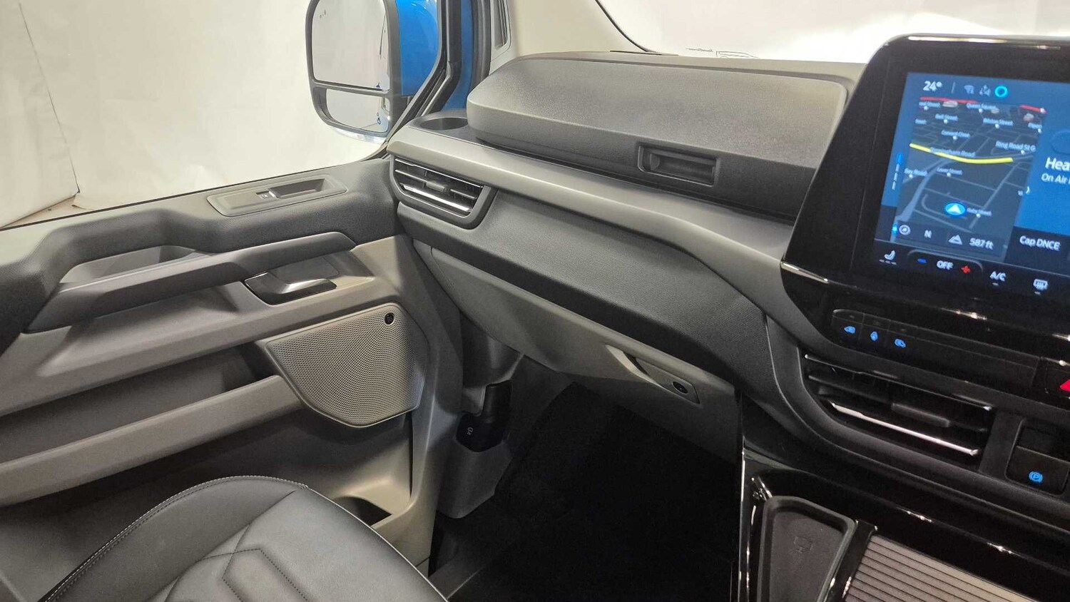 Used Ford Tourneo Custom 2025 for sale - 75742283: Photo 33