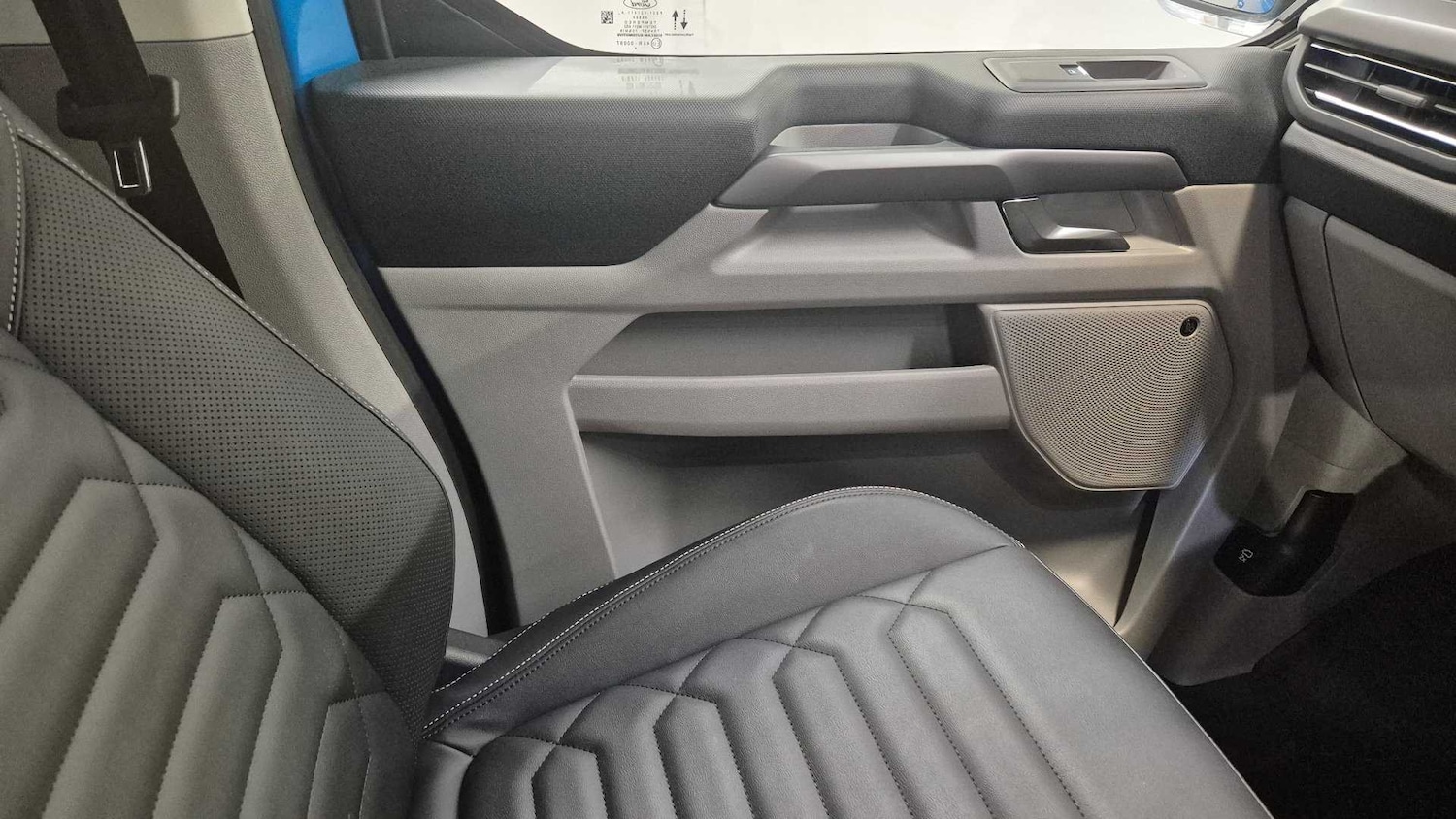 Used Ford Tourneo Custom 2025 for sale - 75742283: Photo 34