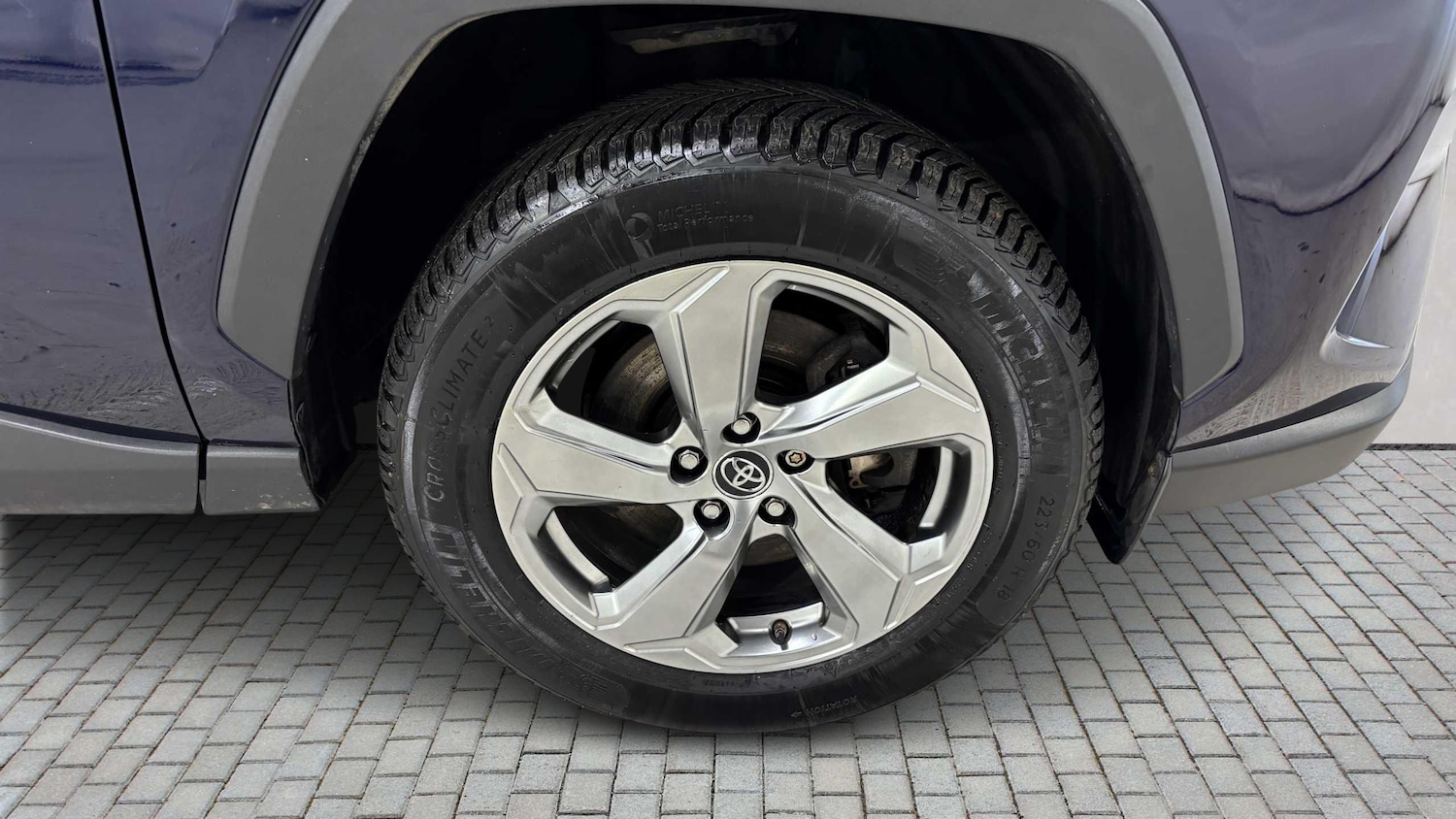 Used Toyota RAV4 2019 for sale - 77635033: Photo 10