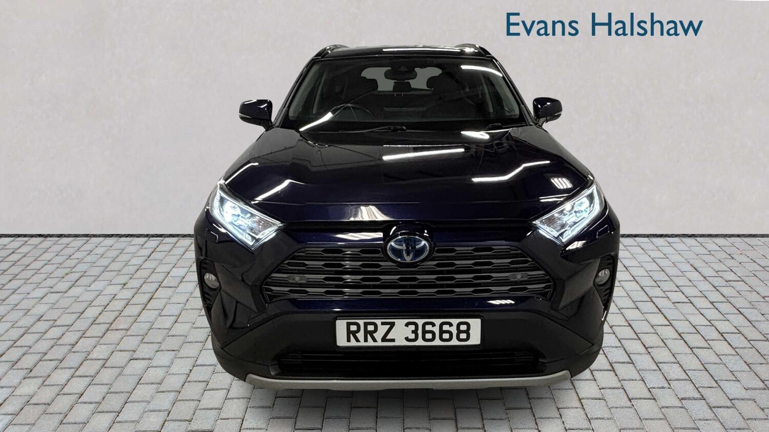 Used Toyota RAV4 2019 for sale - 77635033: Photo 5