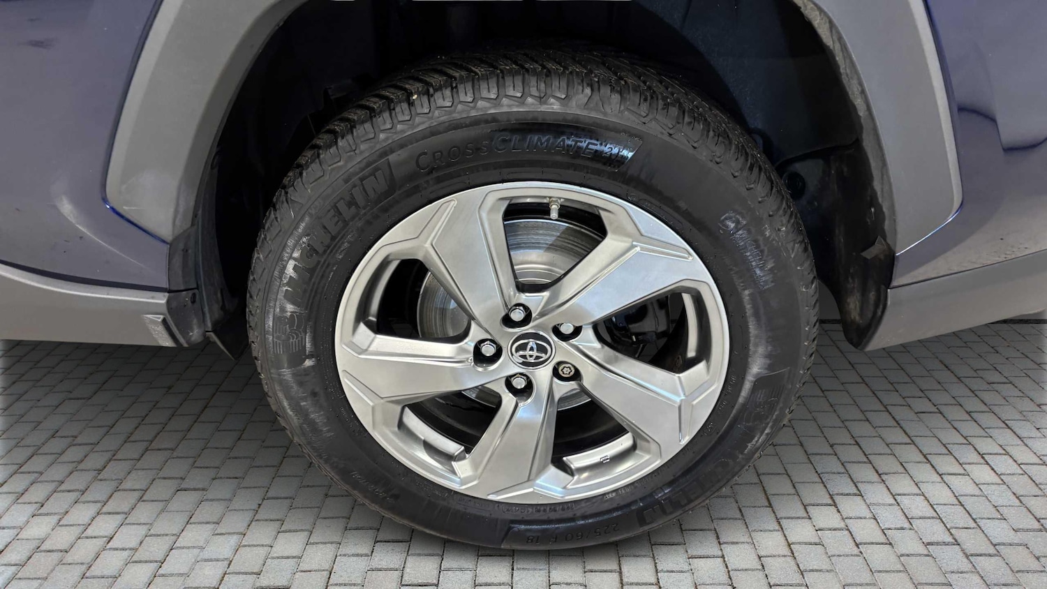 Used Toyota RAV4 2019 for sale - 77635033: Photo 8