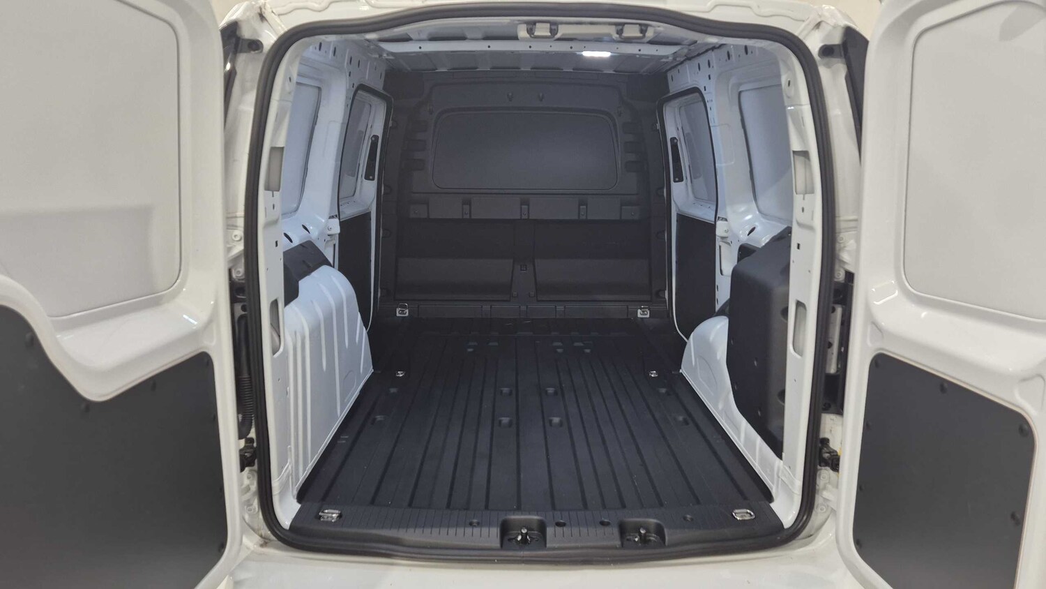 Used Ford Transit Connect 2025 for sale - 76156108: Photo 12