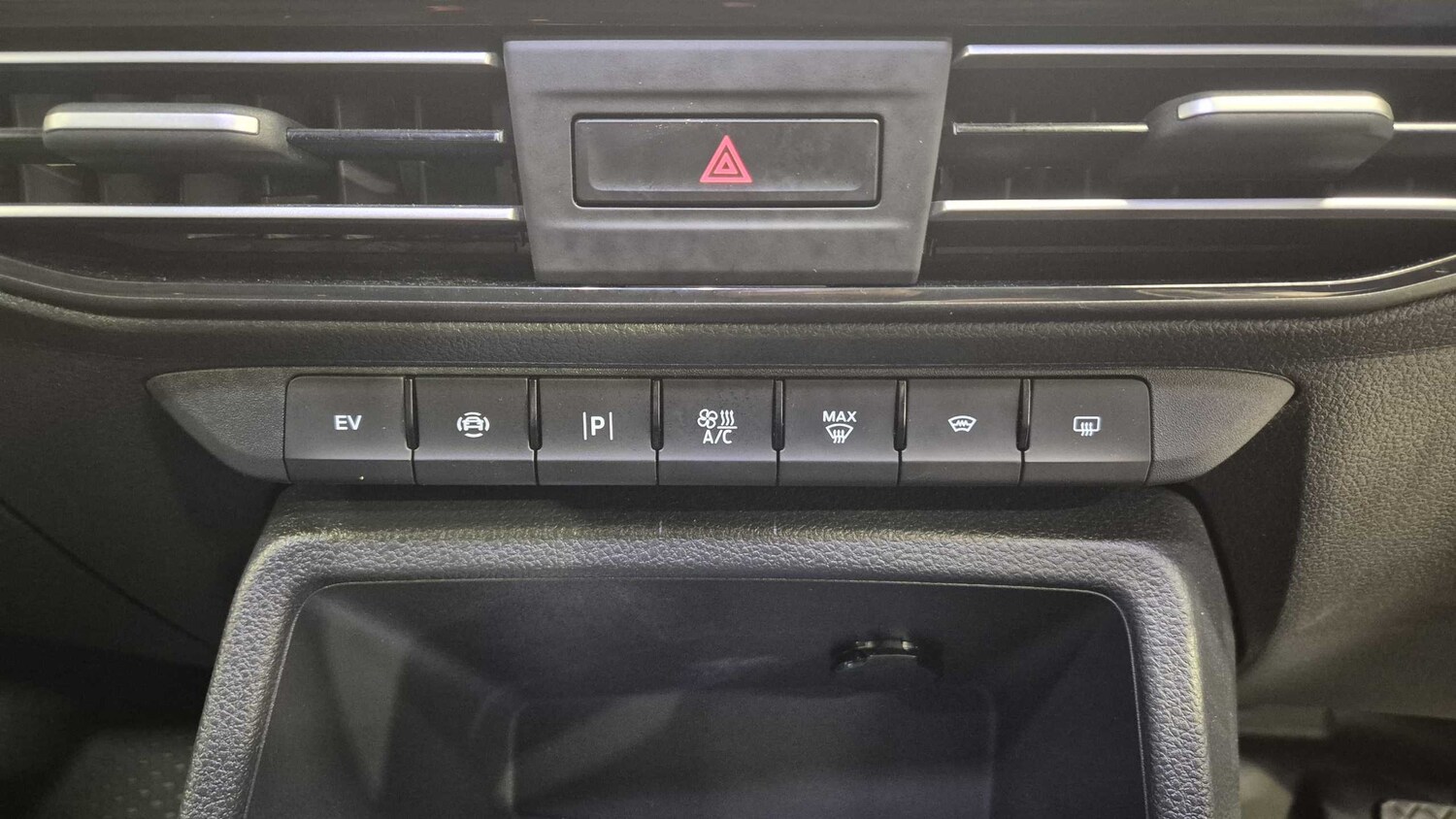 Used Ford Transit Connect 2025 for sale - 76156108: Photo 21