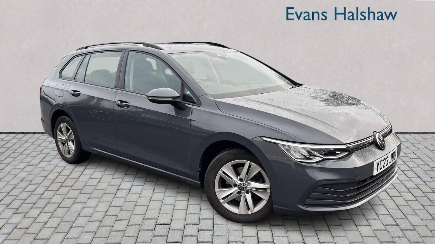 Used Volkswagen Golf 2023 for sale - 76746131: Photo 1