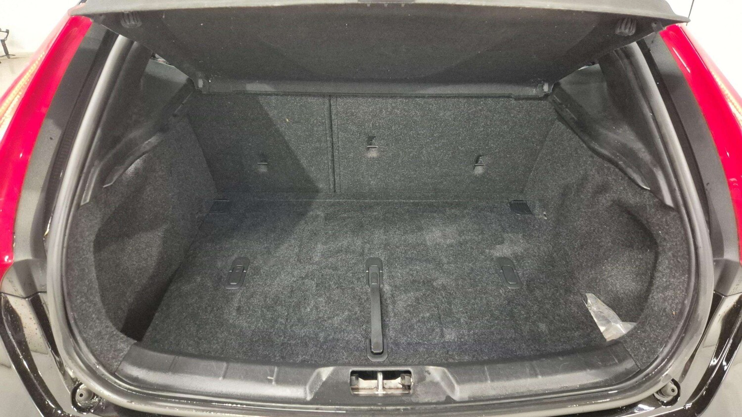 Used Volvo V40 2017 for sale - 75592287: Photo 12