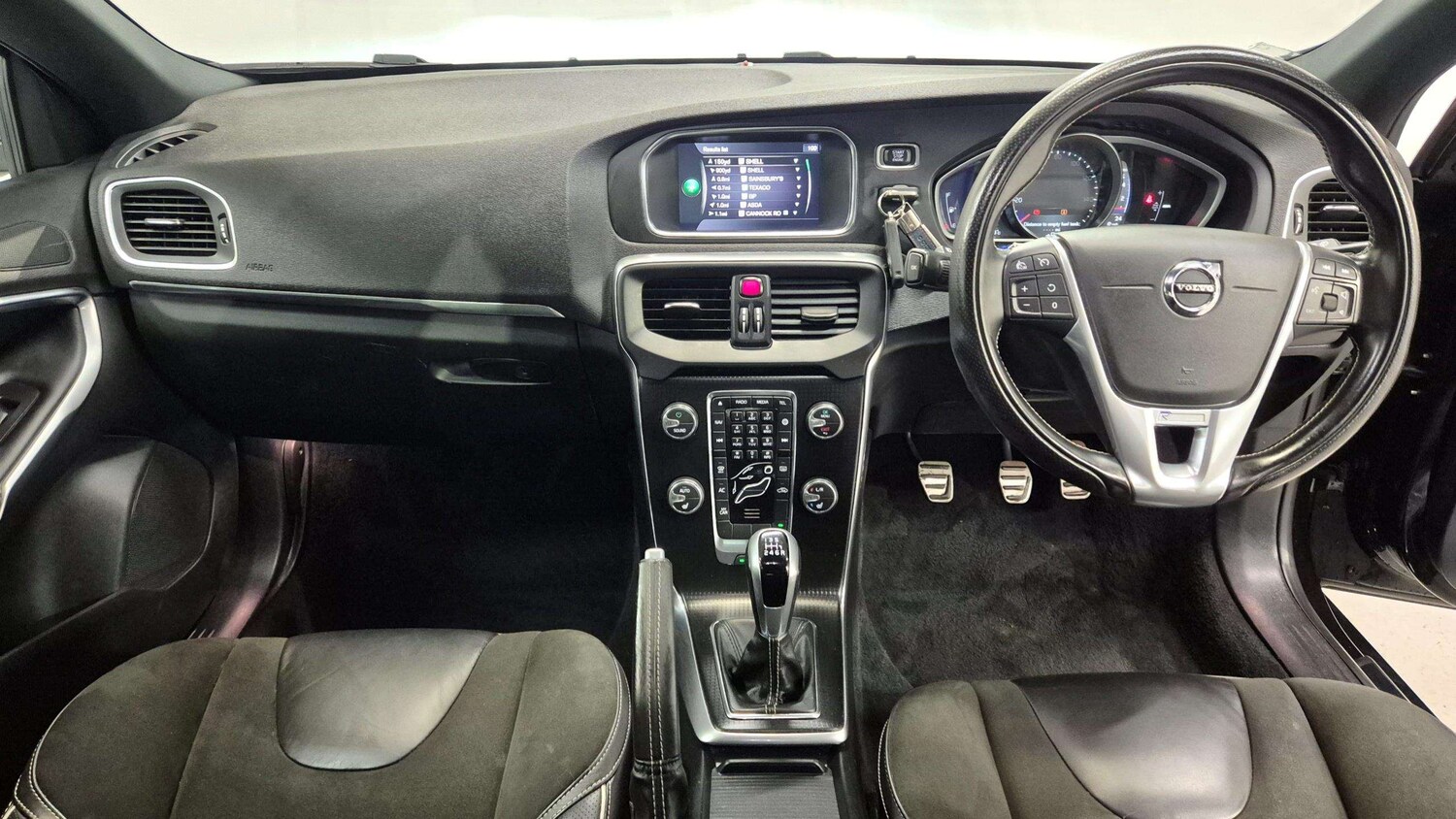 Used Volvo V40 2017 for sale - 75592287: Photo 17