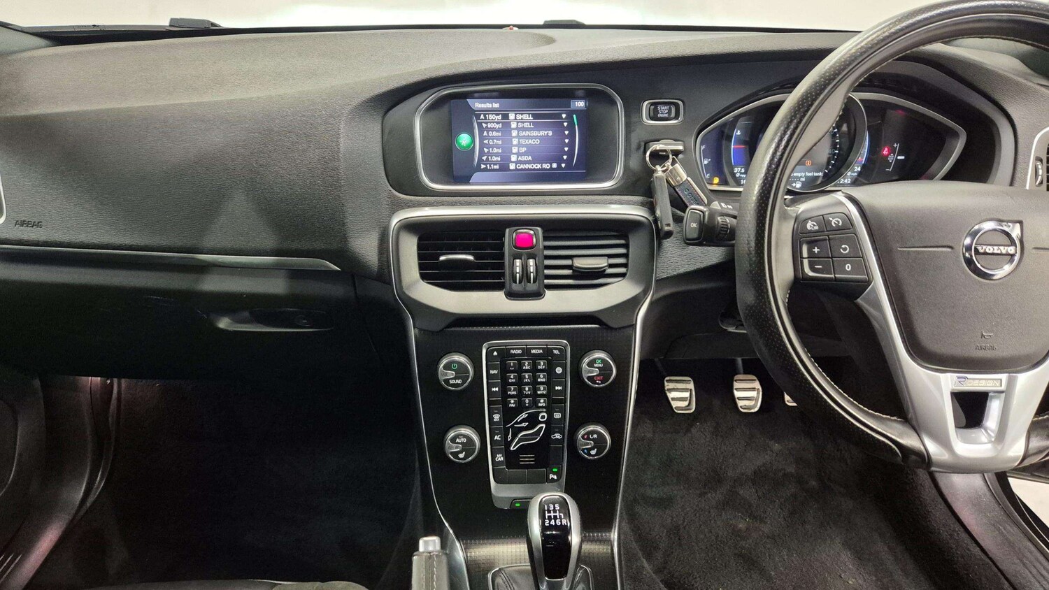 Used Volvo V40 2017 for sale - 75592287: Photo 18