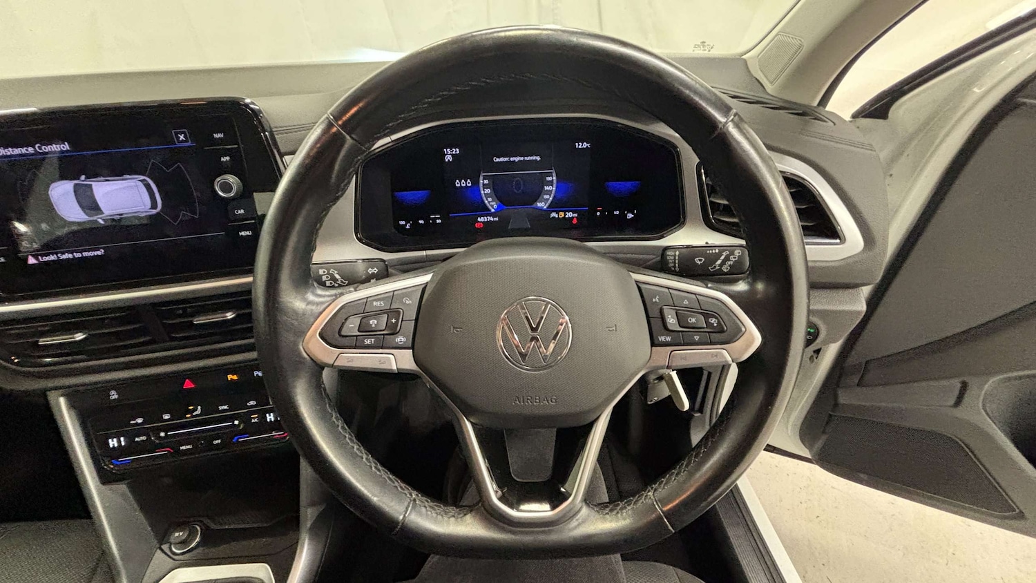 Used Volkswagen T-Roc 2022 for sale - 76705170: Photo 22