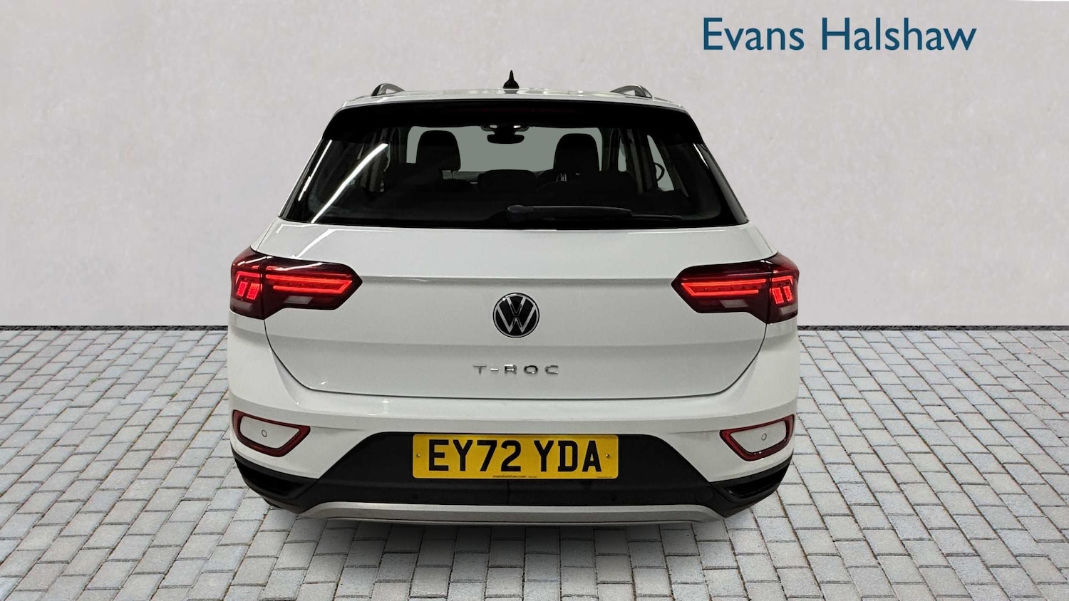 Used Volkswagen T-Roc 2022 for sale - 76705170: Photo 6