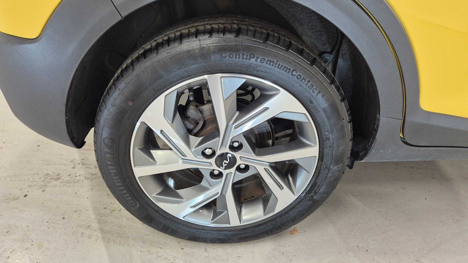 Used Kia Stonic 2023 for sale - 77099592: Photo 11