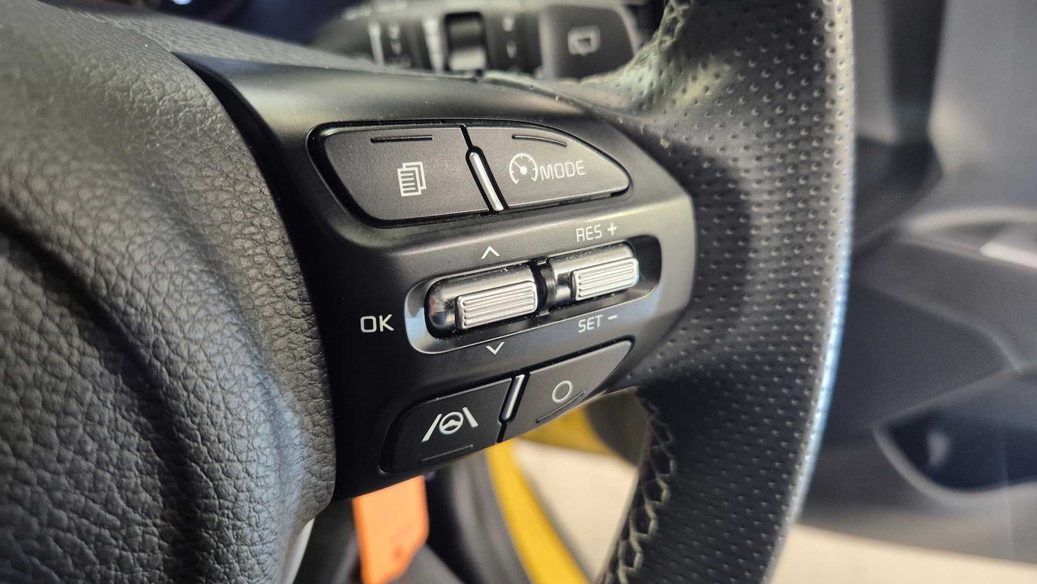 Used Kia Stonic 2023 for sale - 77099592: Photo 23