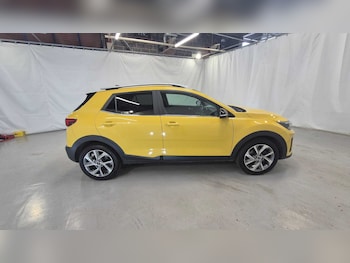 Used Kia Stonic 2023 for sale - 77099592: Photo