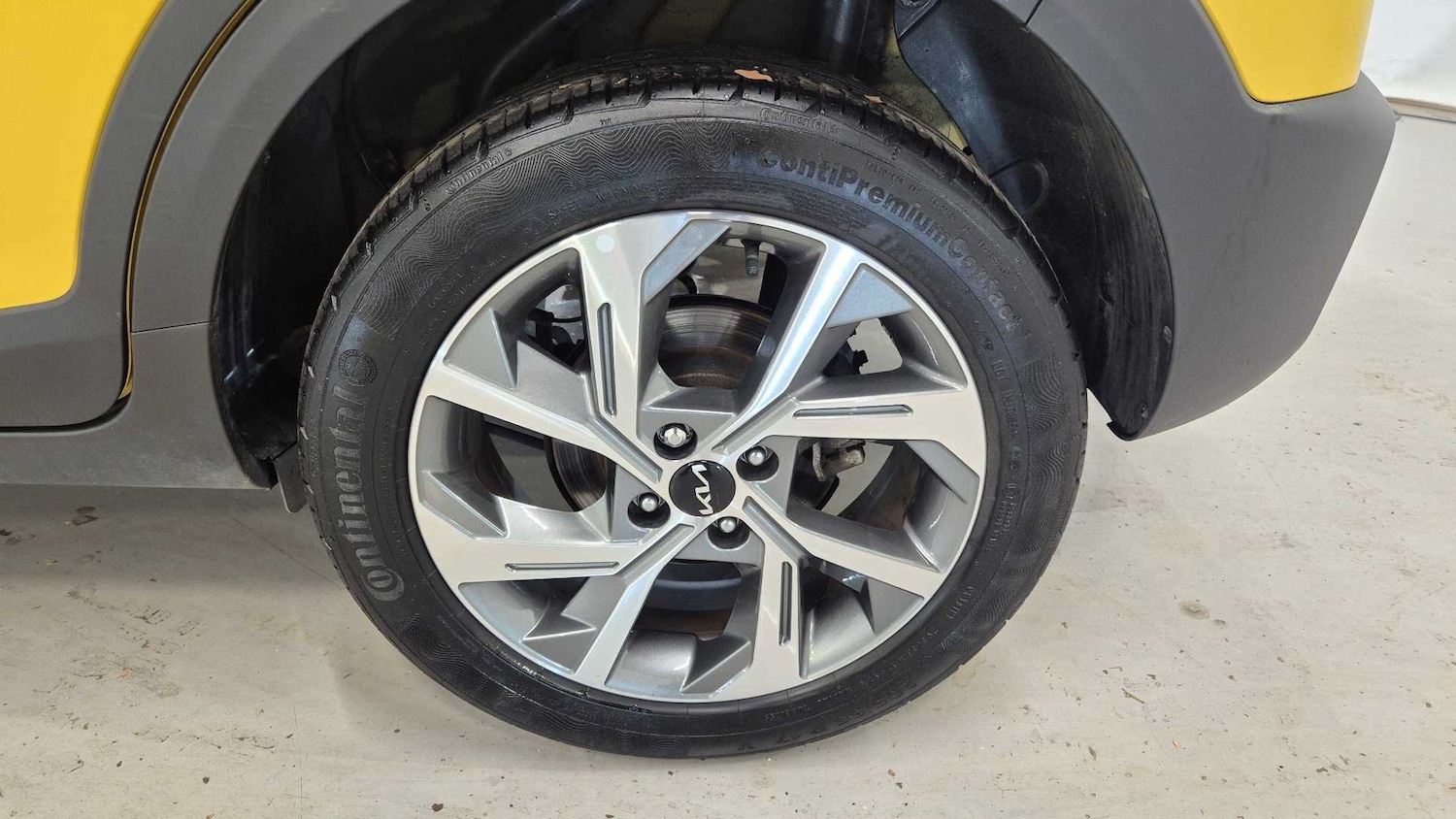 Used Kia Stonic 2023 for sale - 77099592: Photo 8