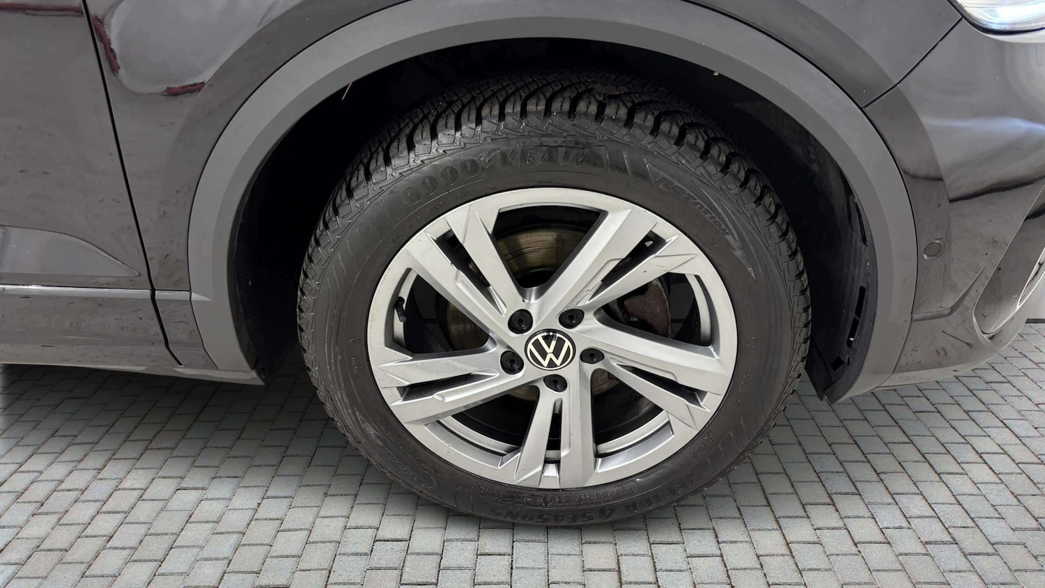 Used Volkswagen T-Roc 2023 for sale - 77648804: Photo 10